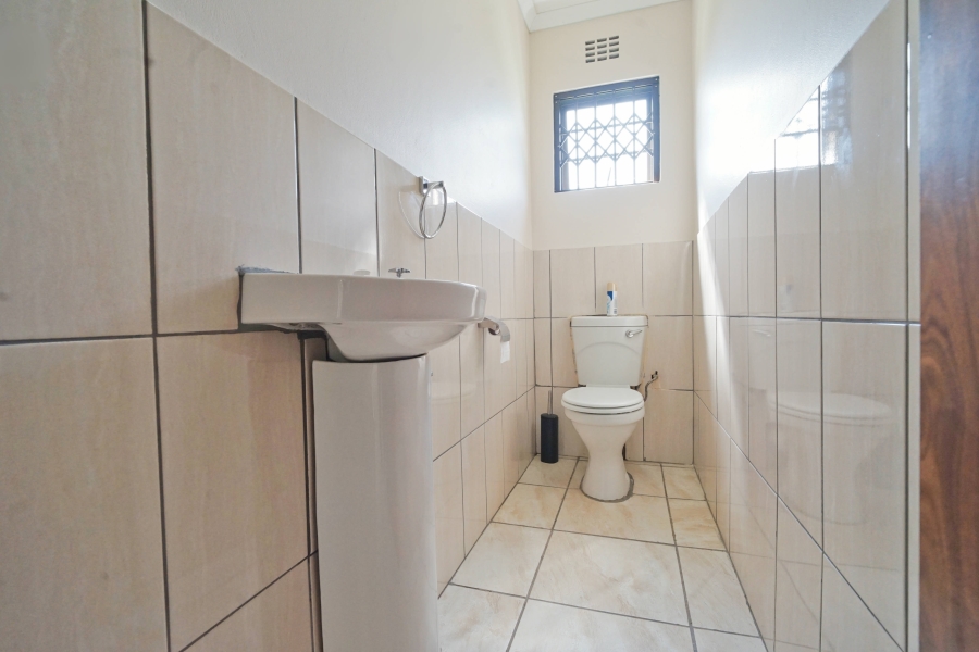 4 Bedroom Property for Sale in Kaysers Beach Eastern Cape